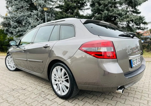 Renault Laguna cena 20900 przebieg: 219400, rok produkcji 2010 z Szczecin małe 596